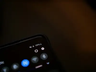 eSIM против Роуминга