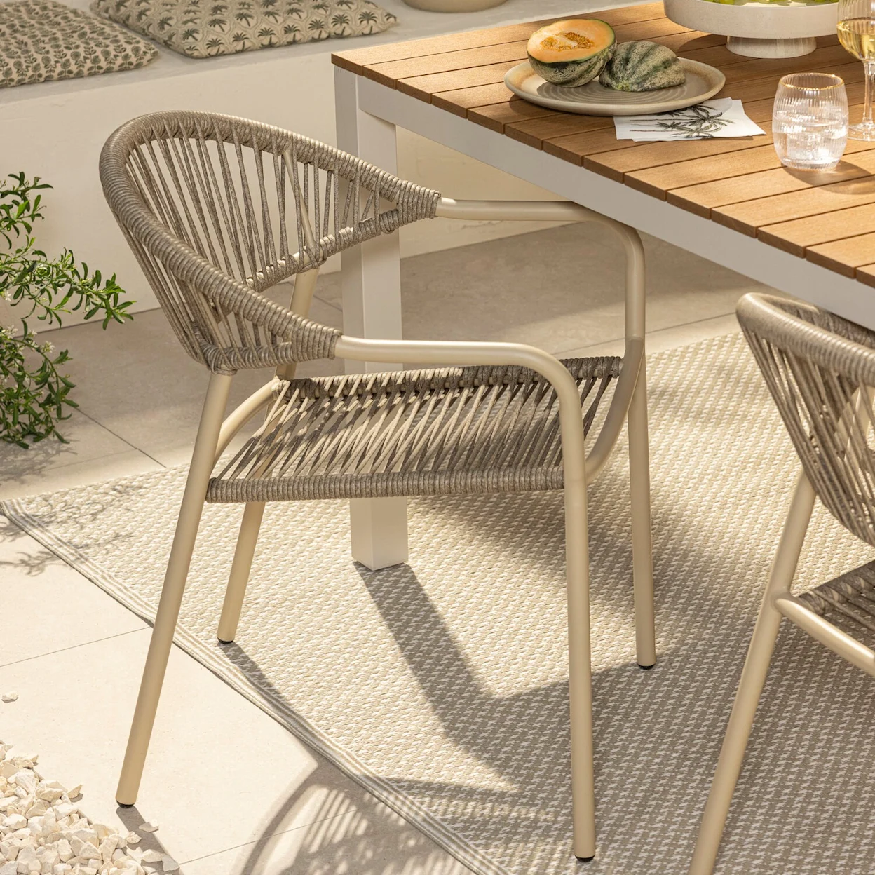 Advies - Tuinstoelen - Sfeerbeeld Terrasstoelen en dining tuinstoelen - Palamos - NL