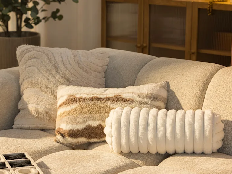 Coussins decoratifs beige