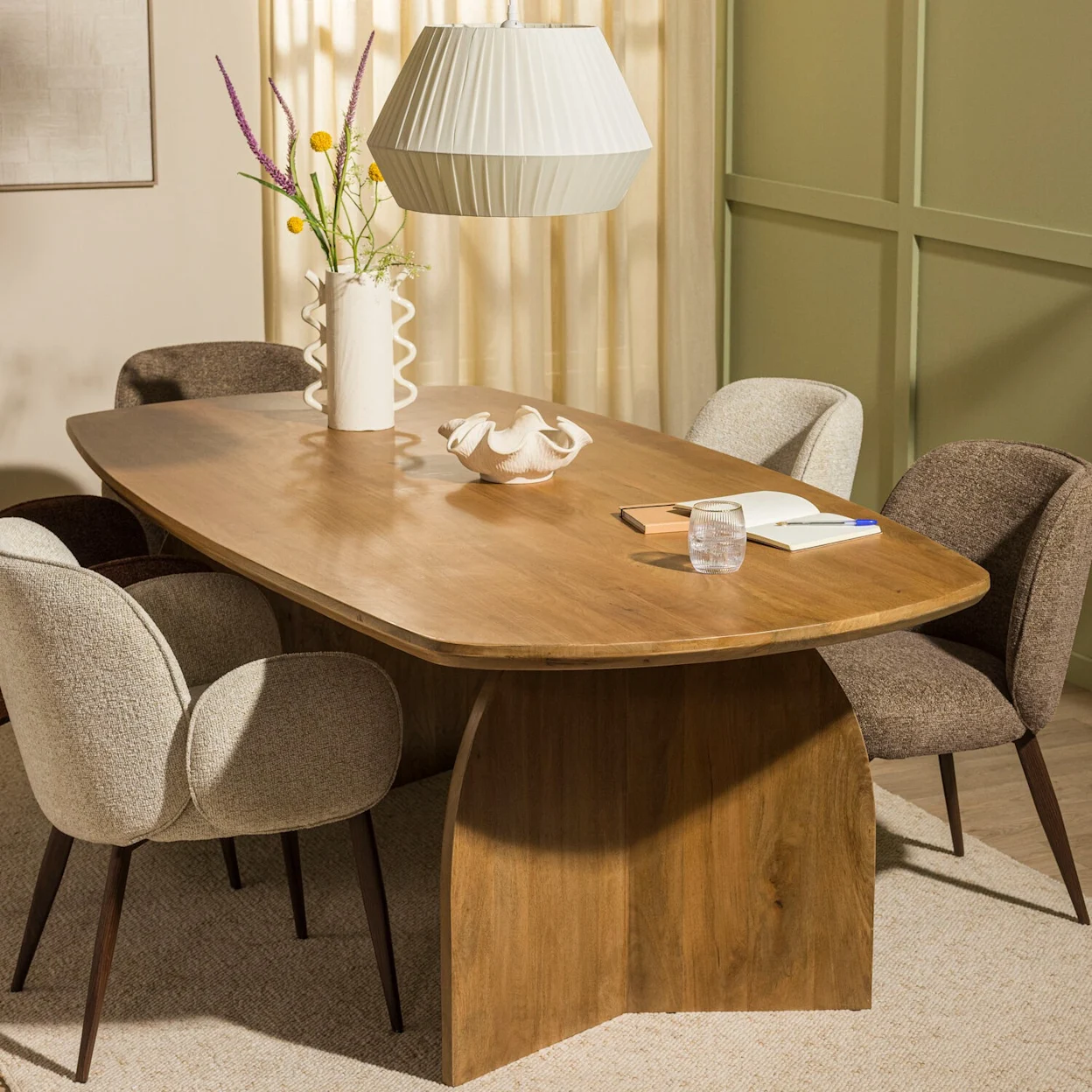 Eetkamertafel Vik licht vierkant