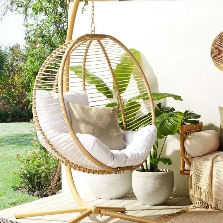 Advies - Tuinstoelen - Sfeerbeeld hangstoel Arco - NL