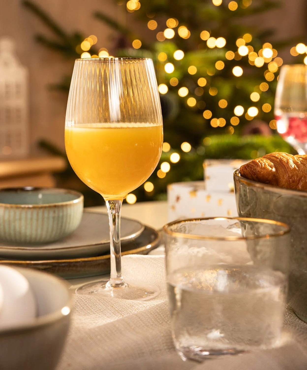 Neutrale kerst wijnglas