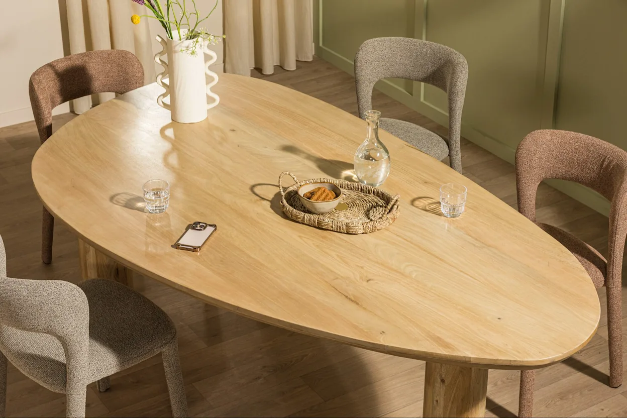 Eetkamertafel Pebble bovenaanzicht 3:2