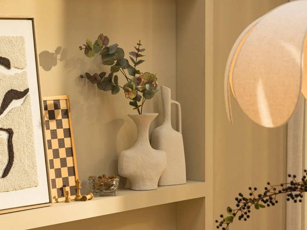 Inspiratie - japandi woonstijl - natuurlijk wonen - vazen dust