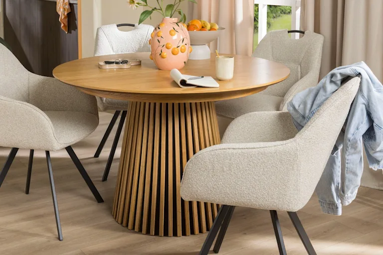 Eettafel Irene met eetkamerstoel Jesse