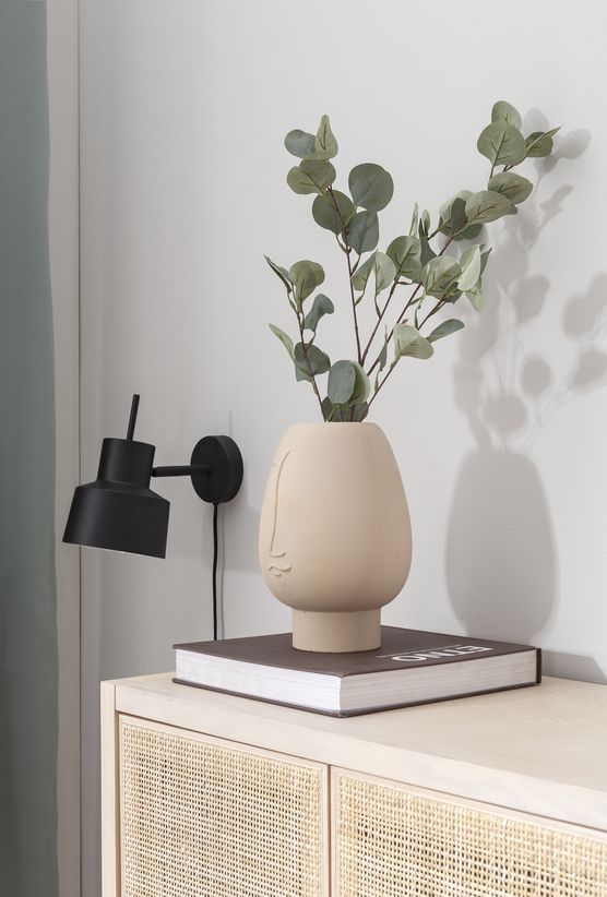 Beg Logisch Krachtcel Een licht, minimalistisch & ruimtelijk interieur met de Scandinavische  woonstijl | Leen Bakker