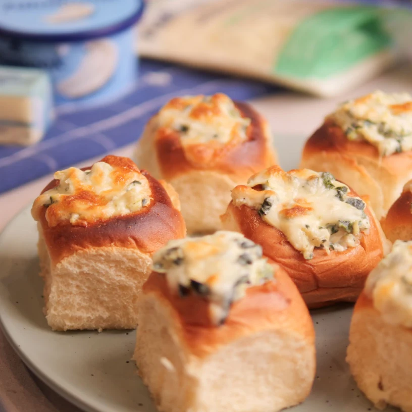 Spinach artichoke bites