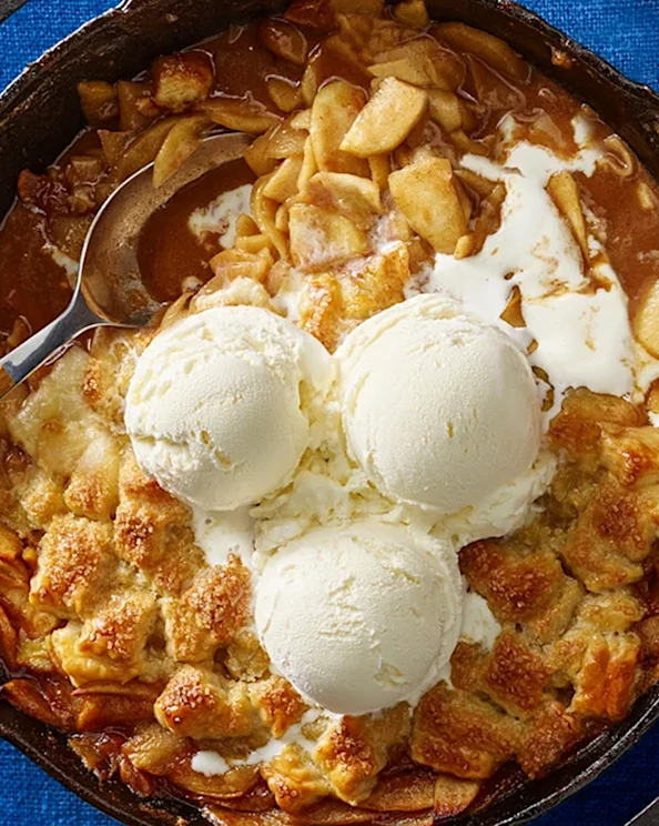 Apple pie cobbler
