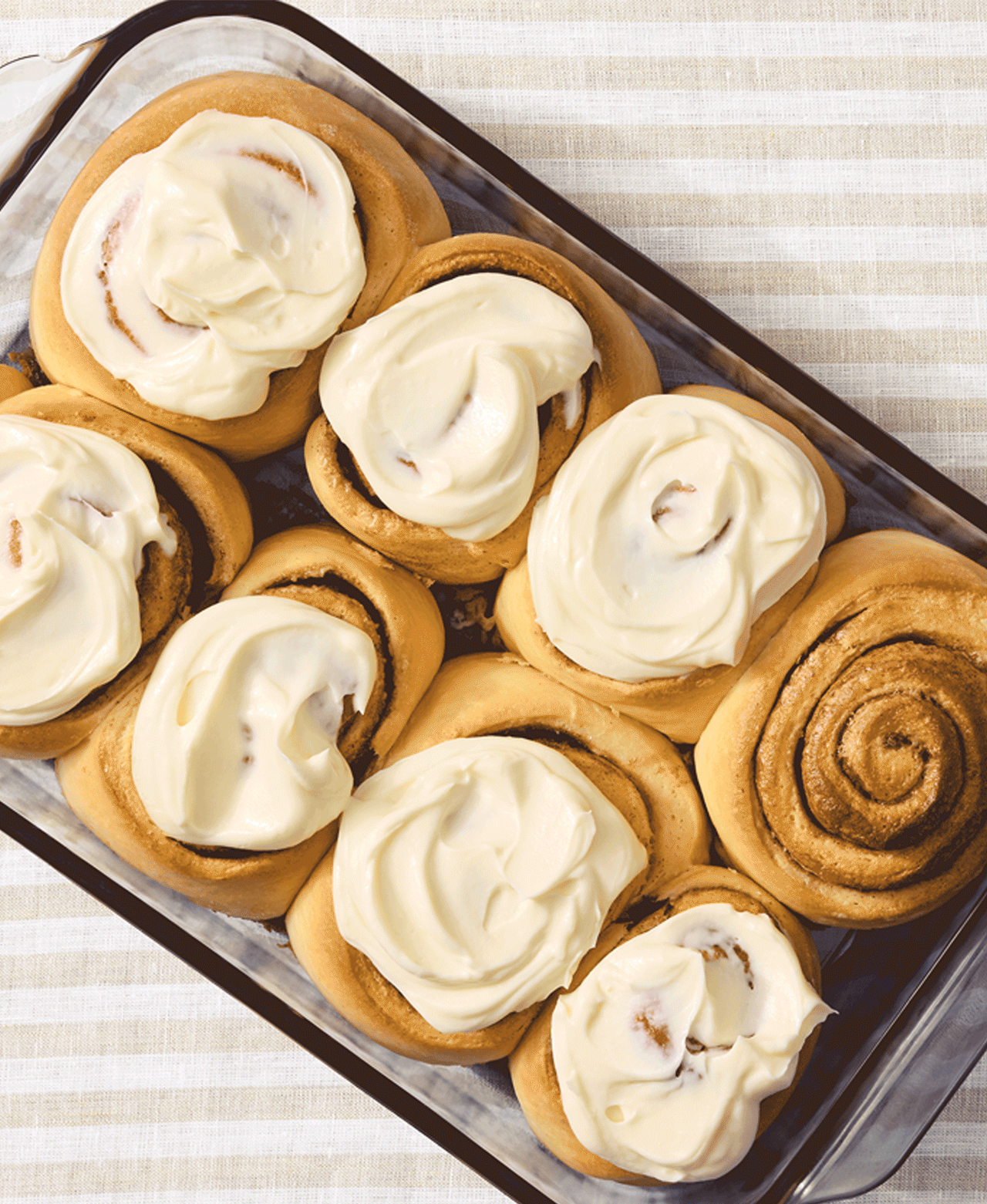 Classic Tillamook Cinnamon Rolls