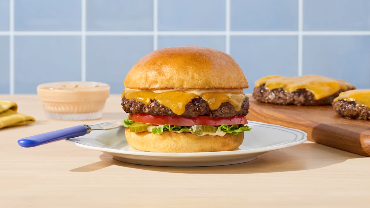 Classic Summer Cheeseburger