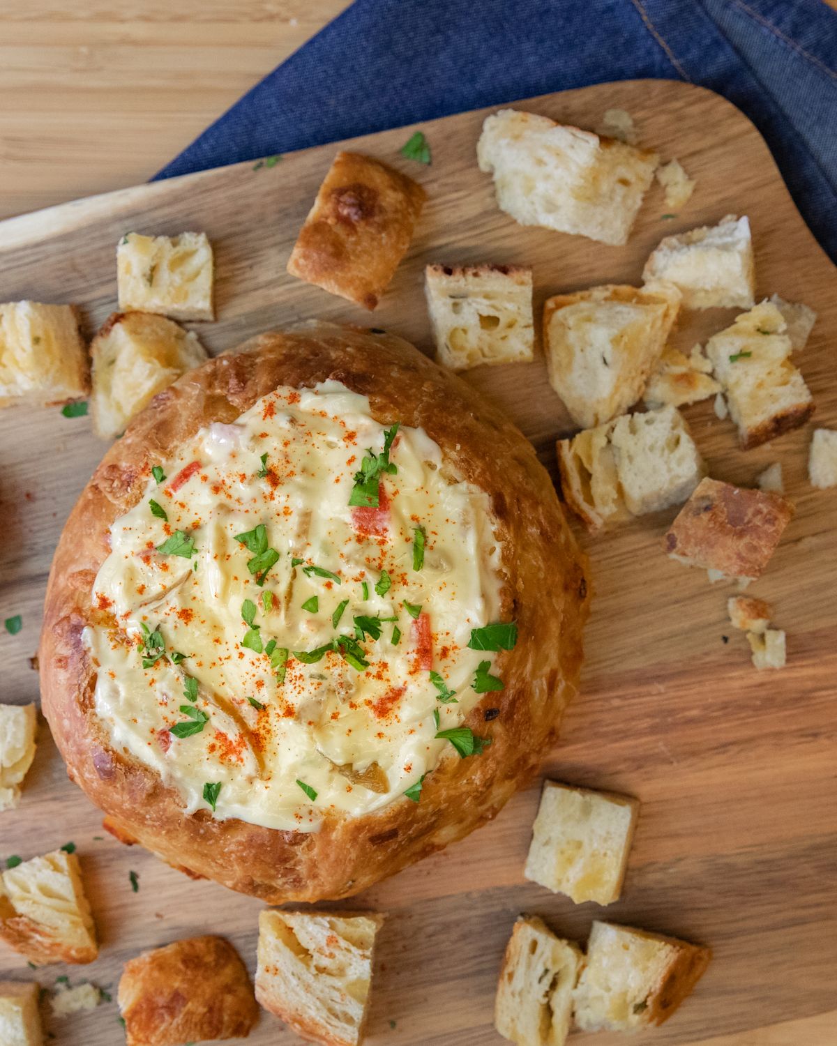 Tillamook Cheese & 10 Barrel Beer Cheddar Bread Bowl & Dip Tillamook
