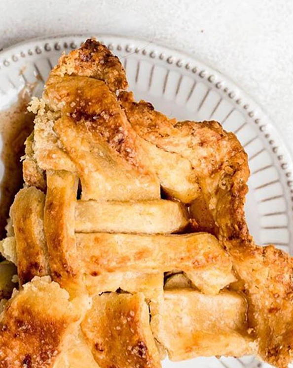 Cheddar apple pie