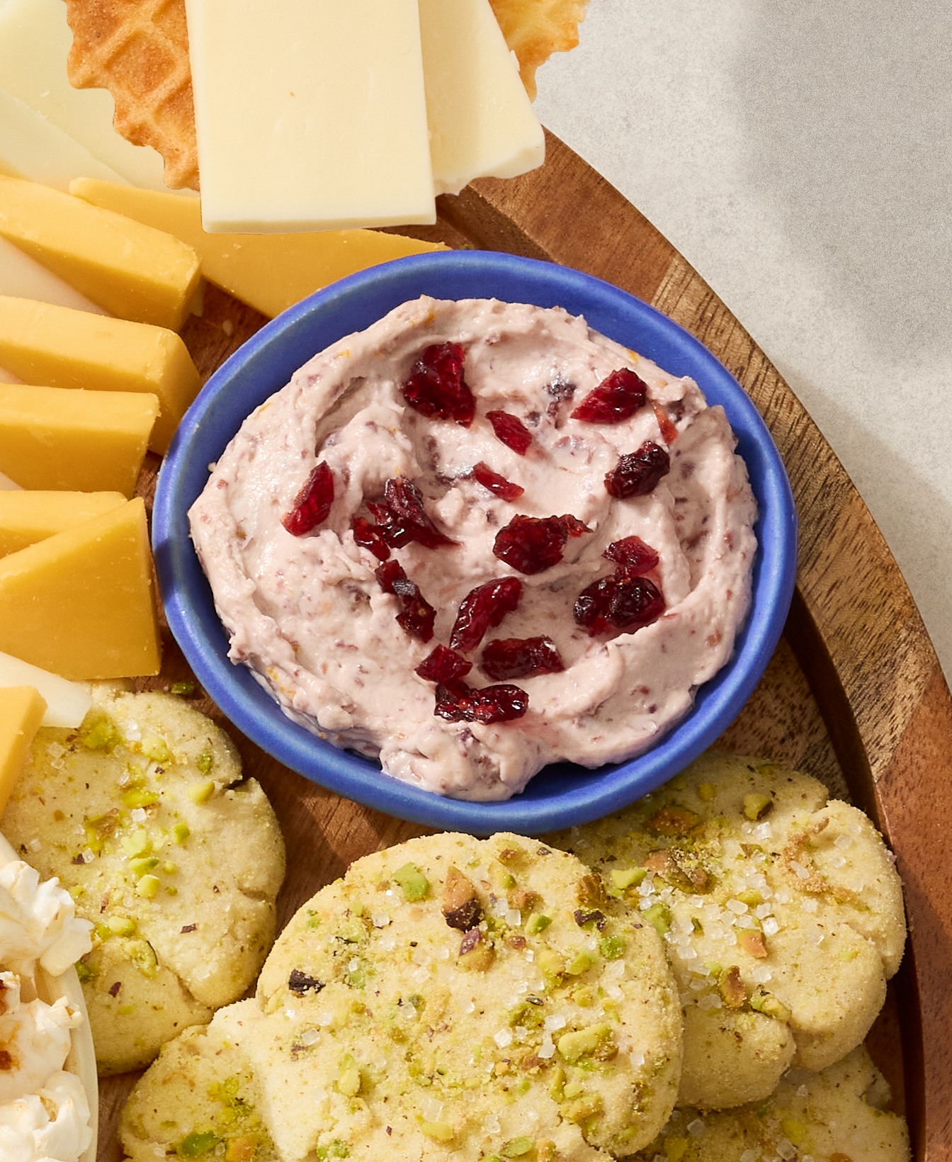 TIPISM 08 CREAM クリーム Whipped Cranberry Cream Cheese - Tillamook