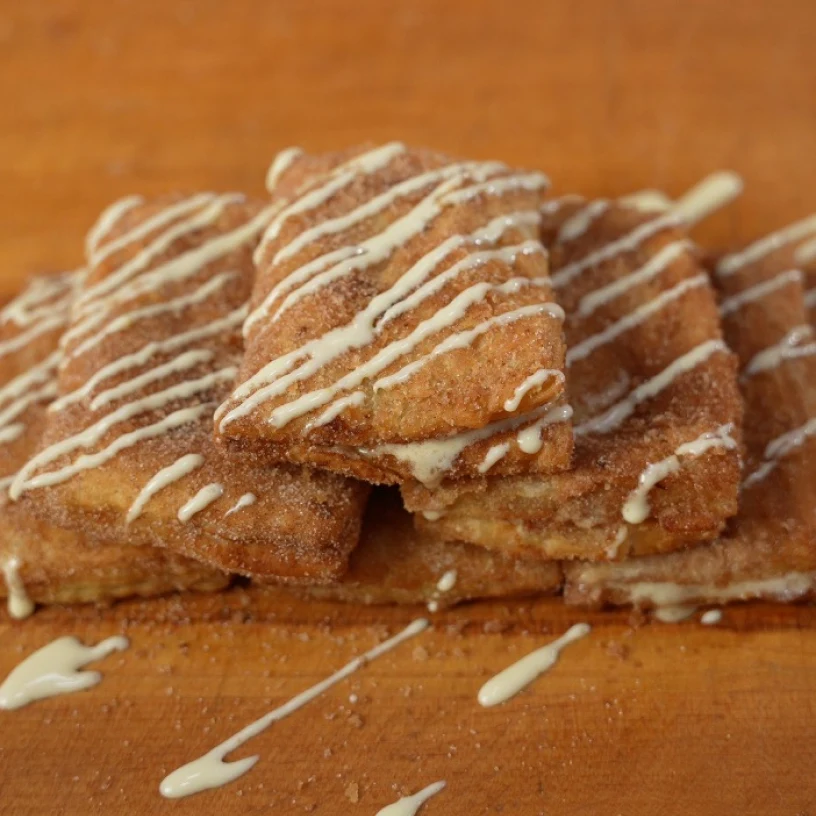 Cream Cheese-Stuffed Fried Apple Handpies