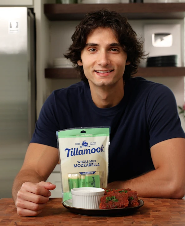 Nashville Hot Fried Mozzarella Bites