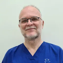 Portrait Dr. med. vet. Daniel Leutenegger