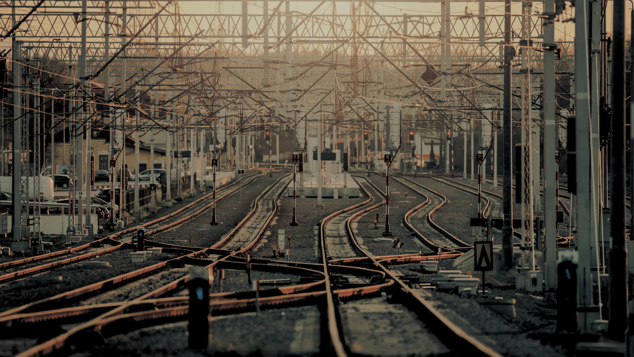 Rail tracks electrical infrastructure