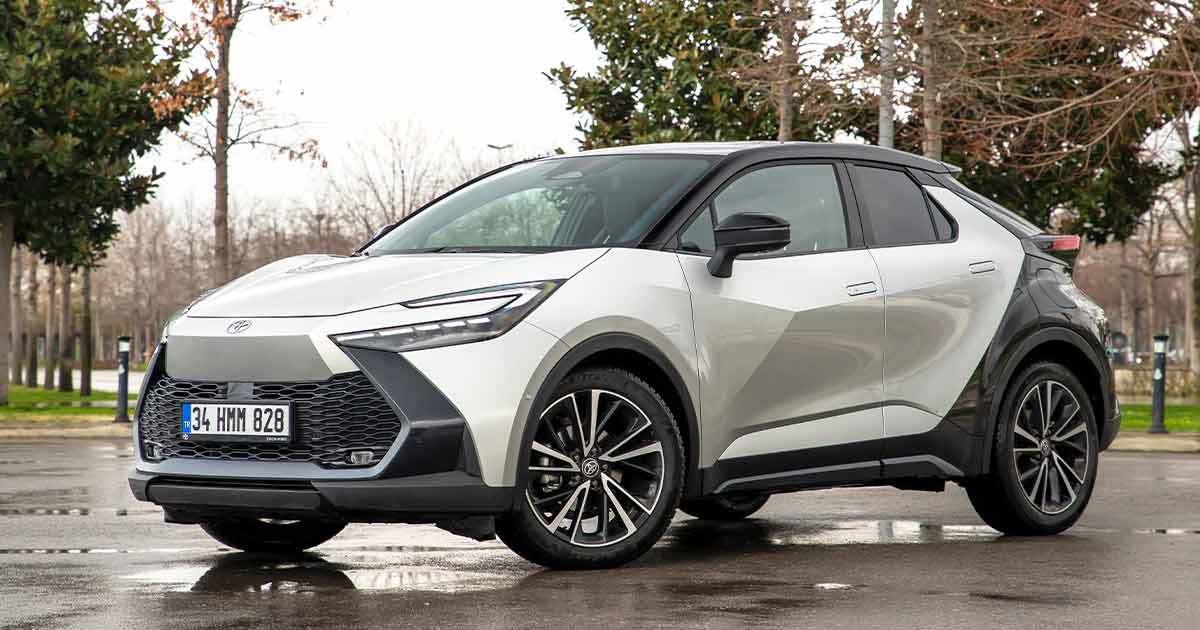 article-toyota-chr-phev-mimiature