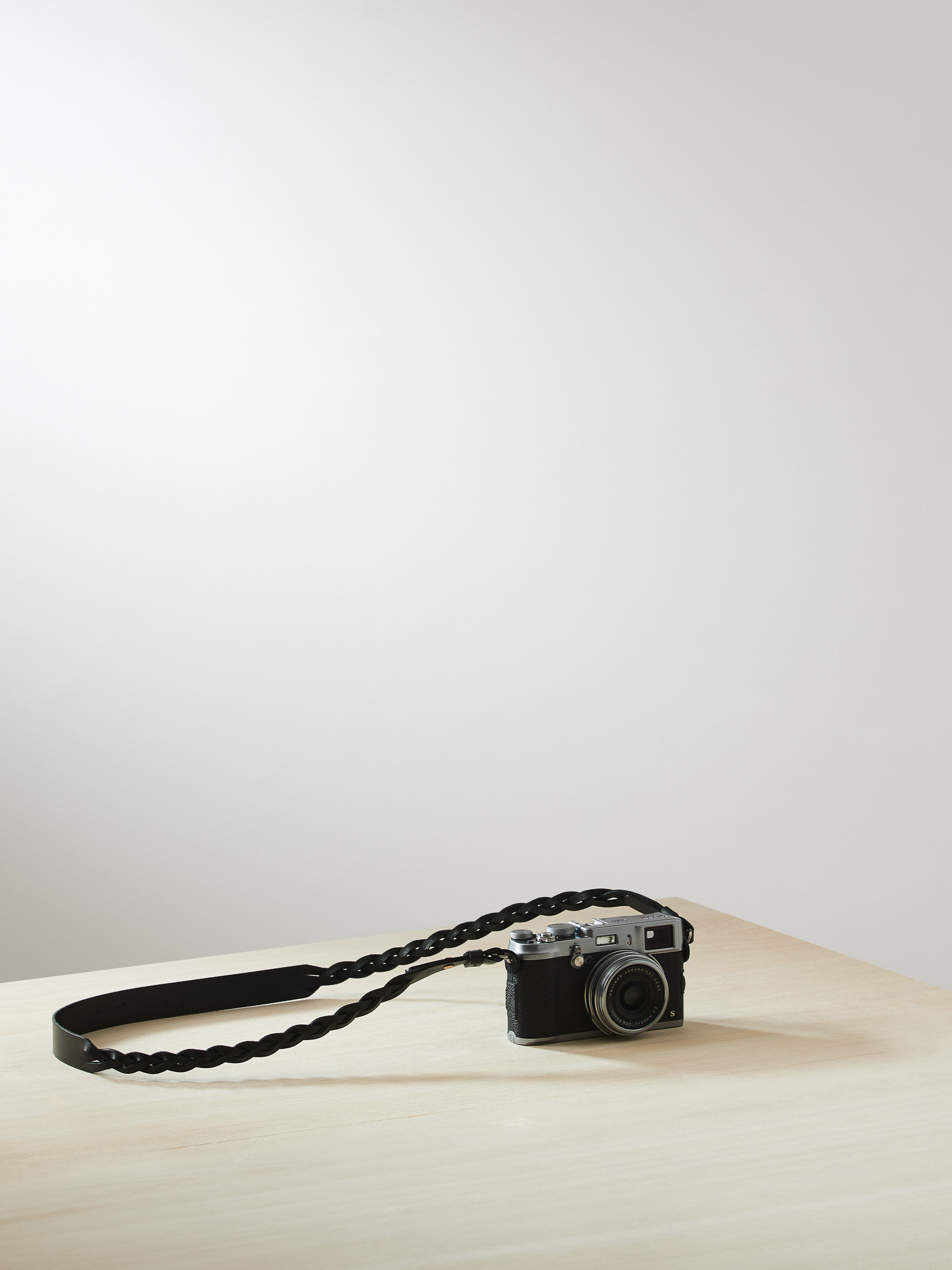 Braided camera strap, black