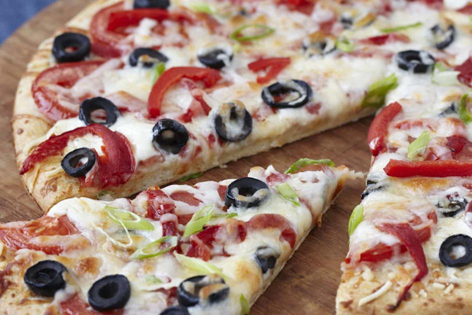 Pizza Blanco Recipe | Hidden Valley™ Ranch