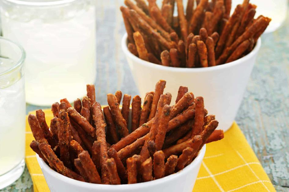 Buffalo Ranch Pretzels Recipe | Hidden Valley™ Ranch