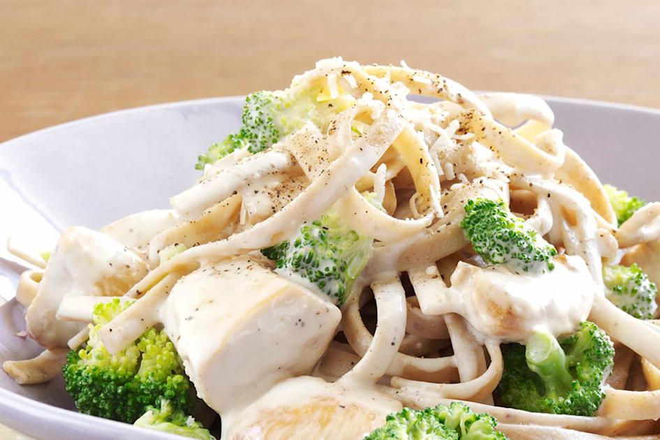 Creamy Chicken and Broccoli Alfredo Recipe | Hidden Valley™ Ranch