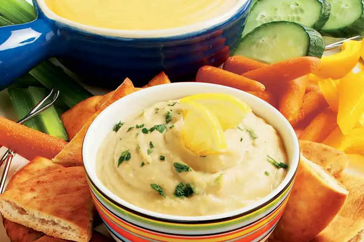 Hurray for Hummus Pita Spread