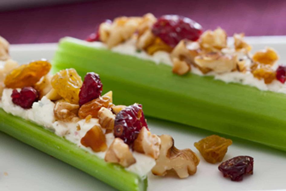 Sunny’s Ranch Ants on a Log Recipe | Hidden Valley™ Ranch