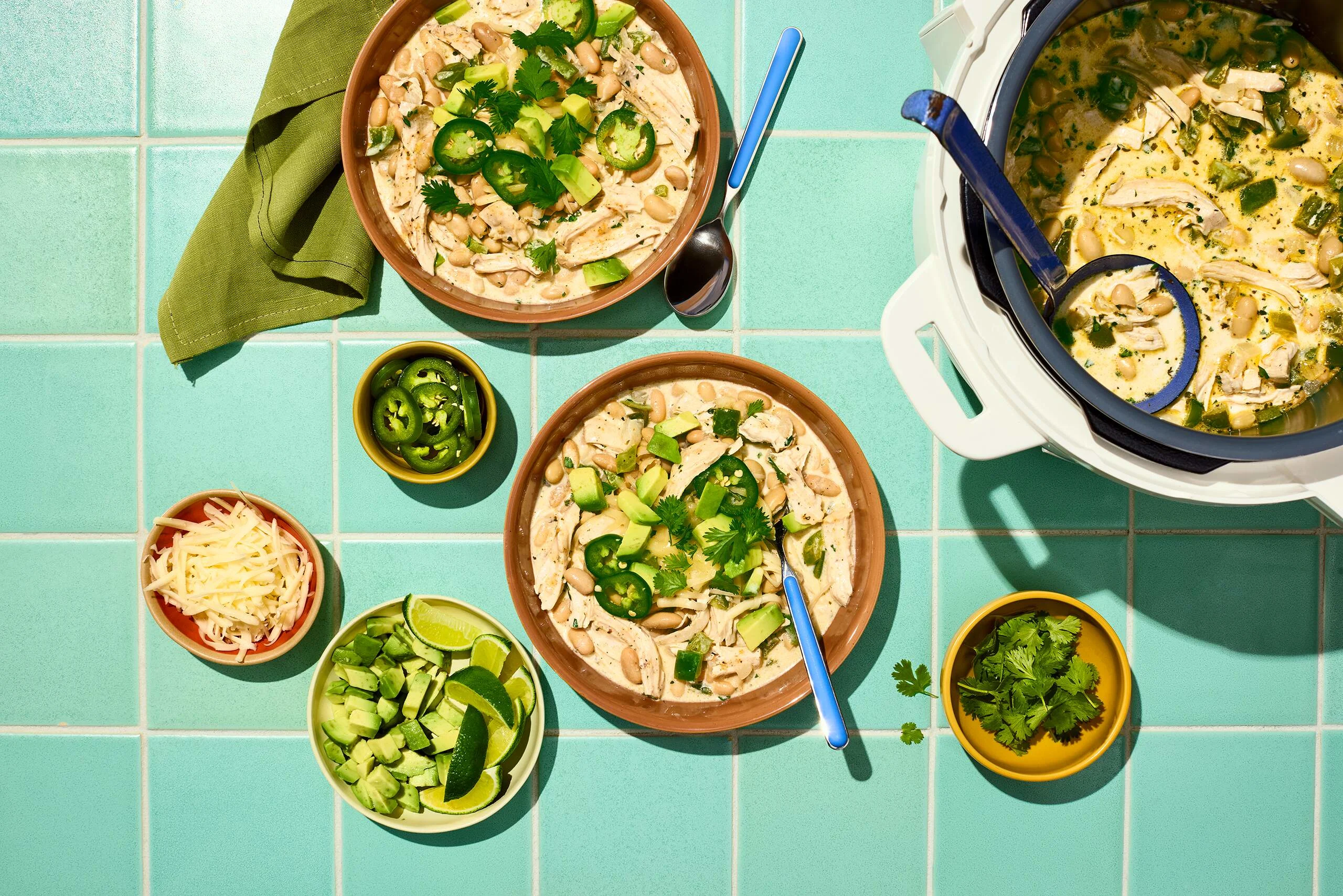 Pressure Cooker Ranch Chicken and White Bean Chili