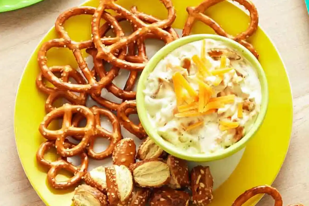 Crunchy Cheddar Ranch Pretzel Dip