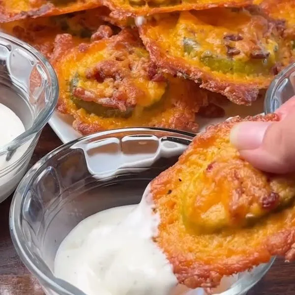 Pickle Bacon Ranch Cheese Crisps