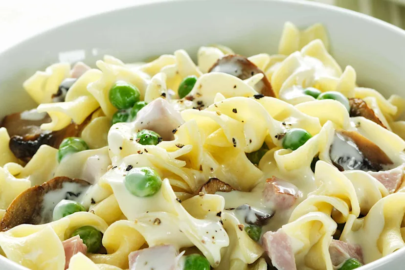 Quick Creamy Pasta with Ham and Peas image