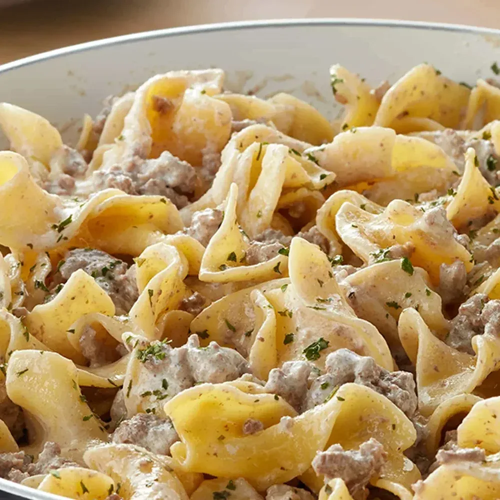 Pasta with ground beef and creamy sauce