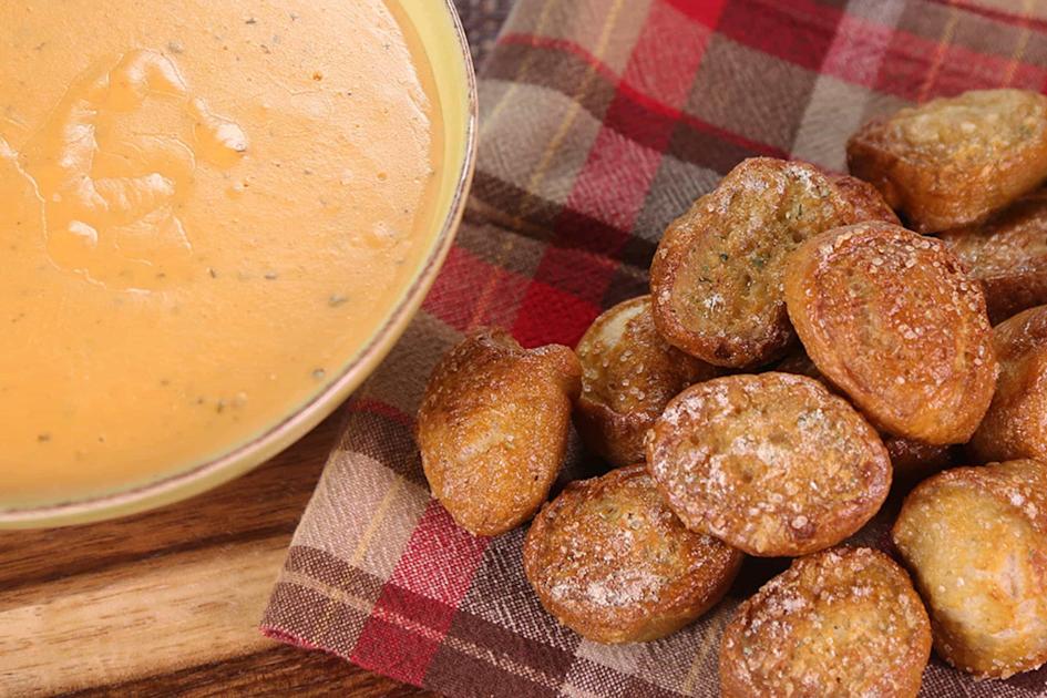Triple Cheese Dip & Pretzel Bites Recipe | Hidden Valley™ Ranch