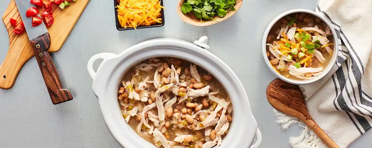 Easy Slow Cooker White Chicken Chili