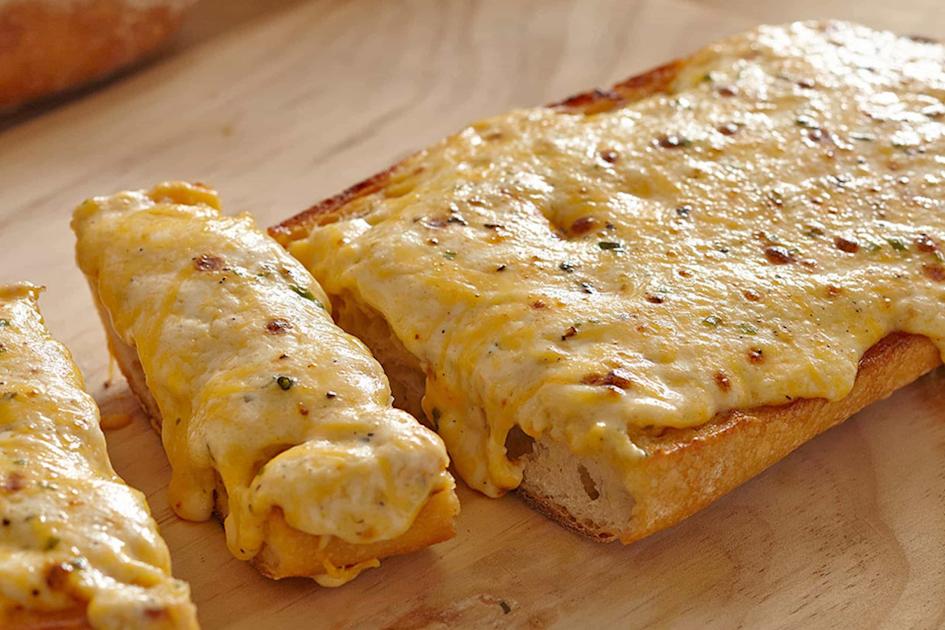 Cheddar Bacon Jalapeño Ranch Bread Recipe | Hidden Valley™ Ranch