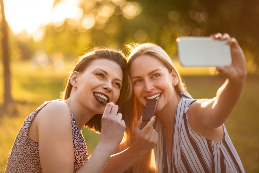 Chocolate-Selfie-Celebration 1734406862