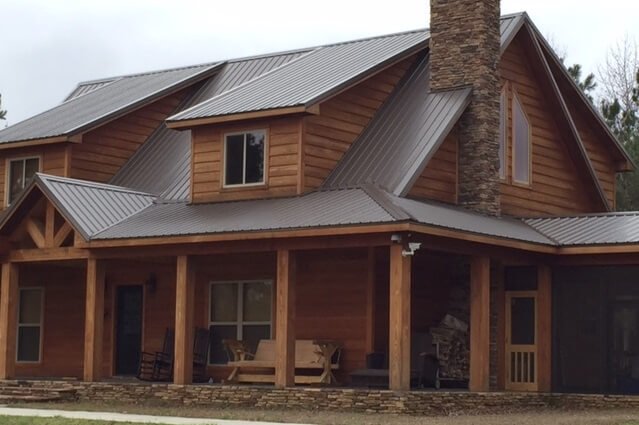 house with wood siding in Ridgeland, MS