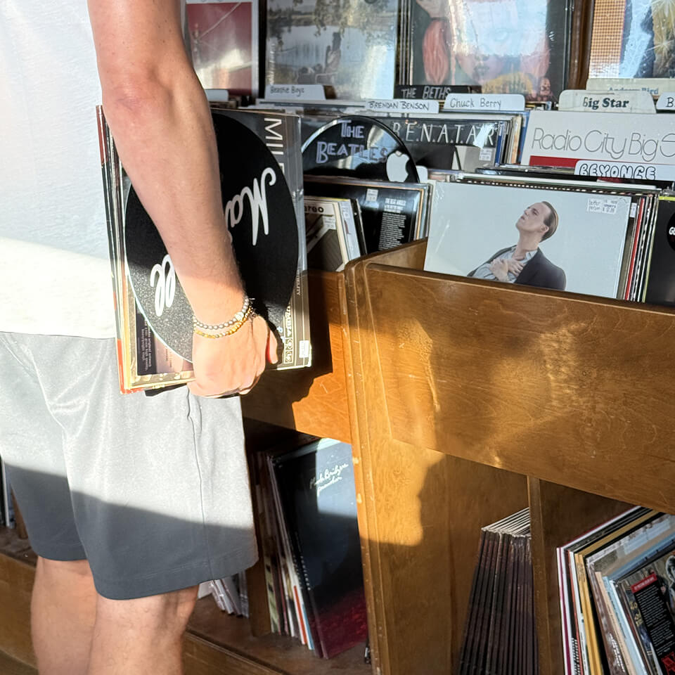 レコードの世界 - VINYL VAULT | Marshall.com