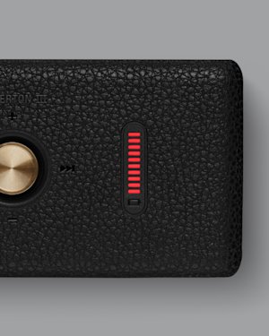 The battery indicator on top of a Marshall Emberton III speaker.