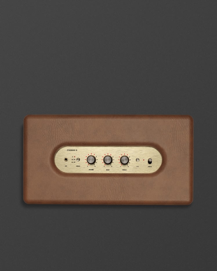 View of the golden control panel on top of the Marshall Stanmore II Brown speaker.