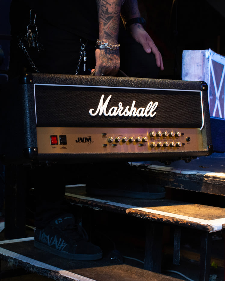 Marshall JVM210H in the studio