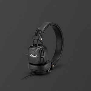 Major III Black Headphones front view.