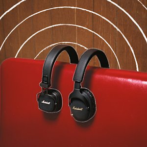 The Marshal headband headphones Major V and Monitor III A.N.C. in black
