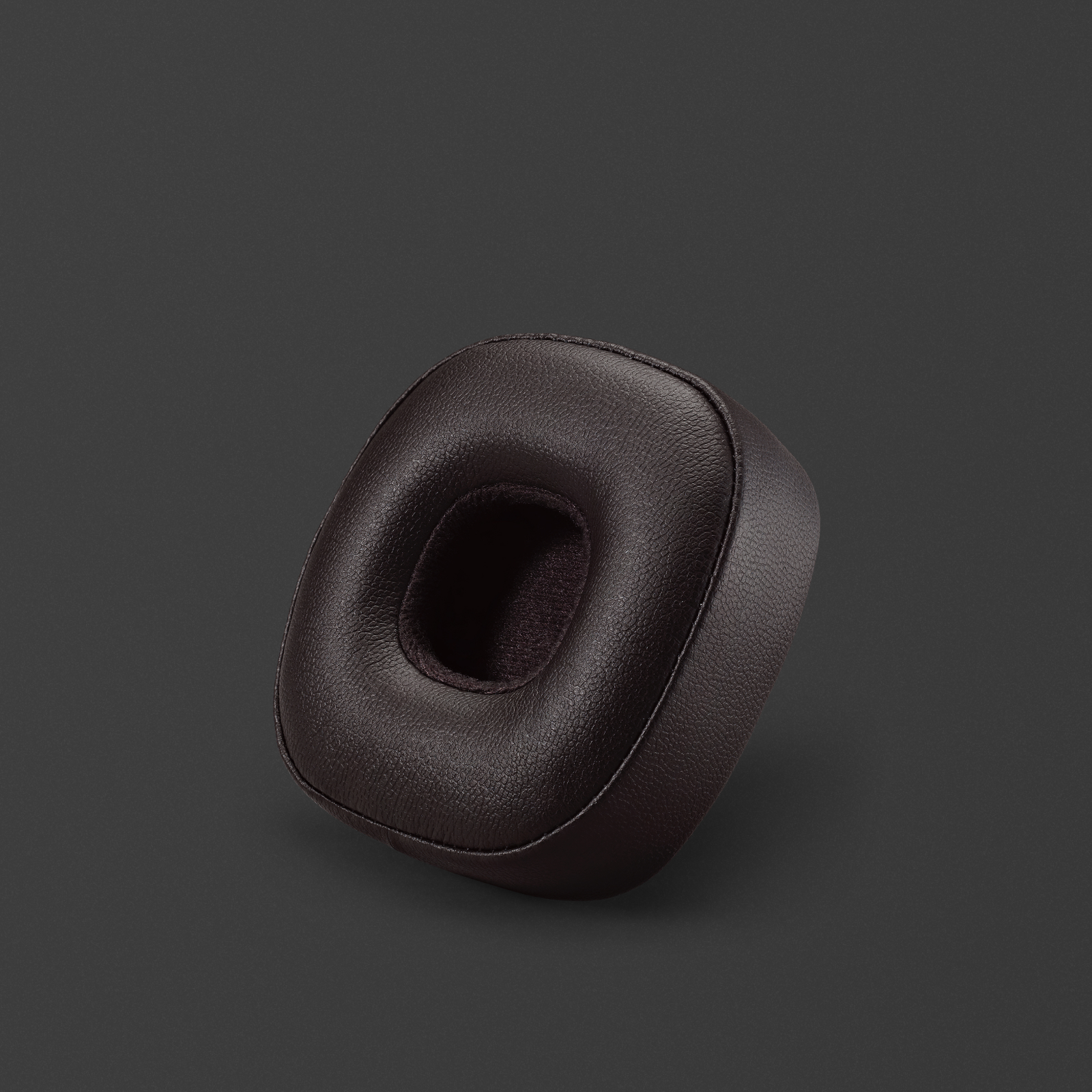 Brown Ear Cushion from the Marshall Major IV headphone.