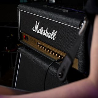 Marshall JCM900 4100 Head dans un studio