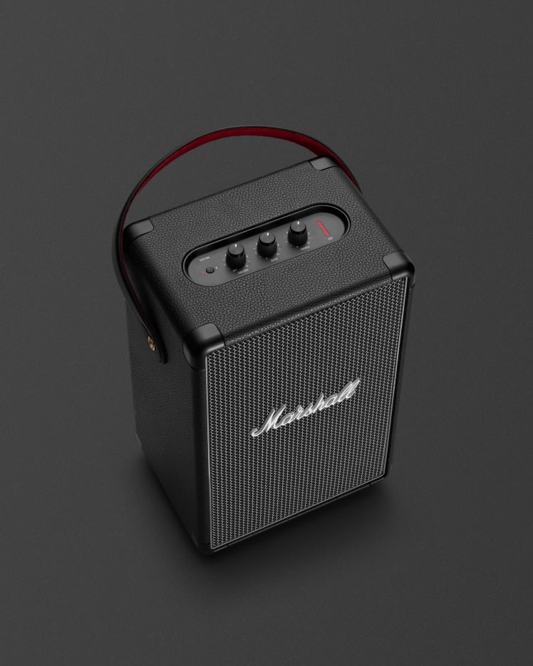 The Marshall Tufton Black contain control knobs located on top of the speaker.