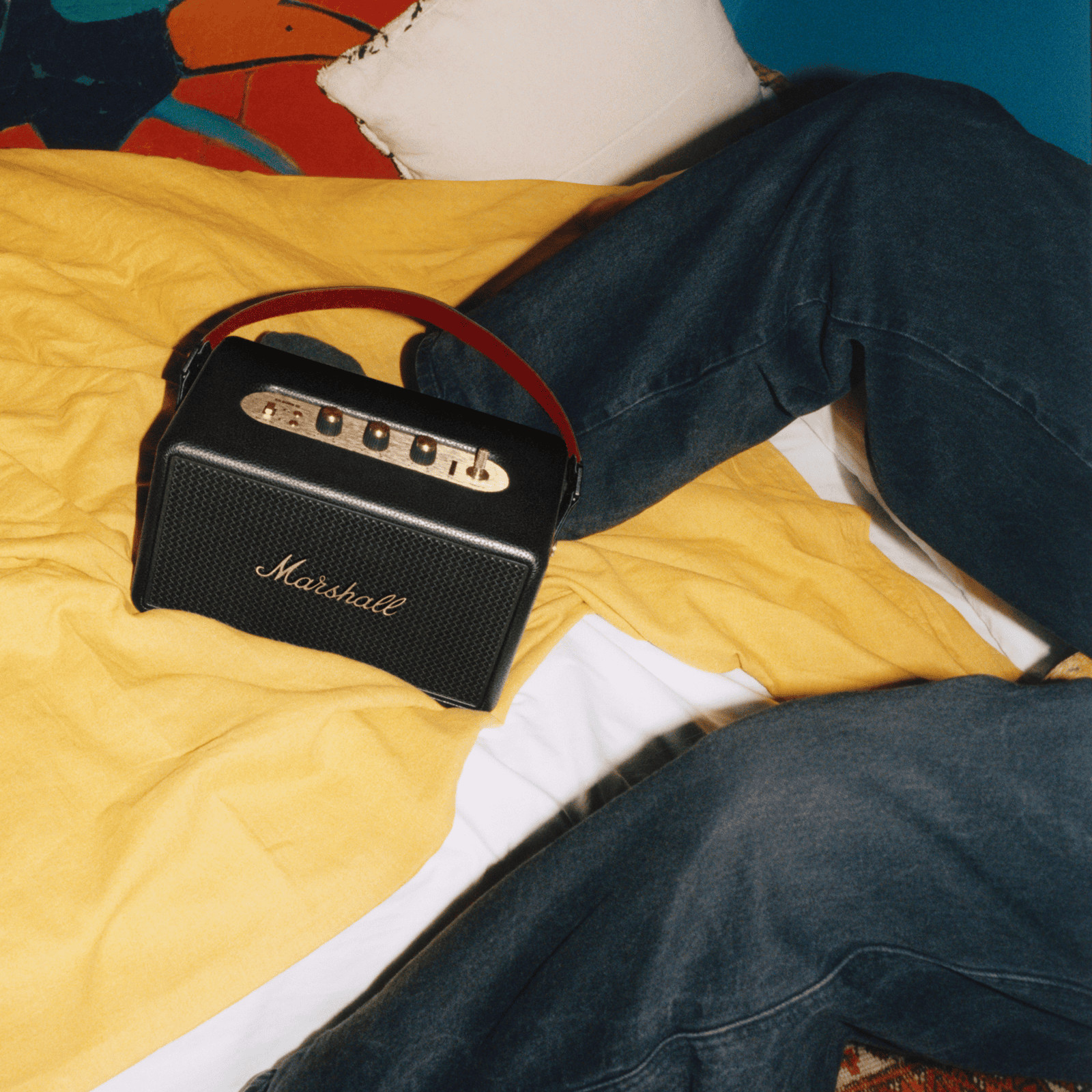 Marshall Kilburn III Portable Speaker, цвет: Чёрный / Золотой — фото 6