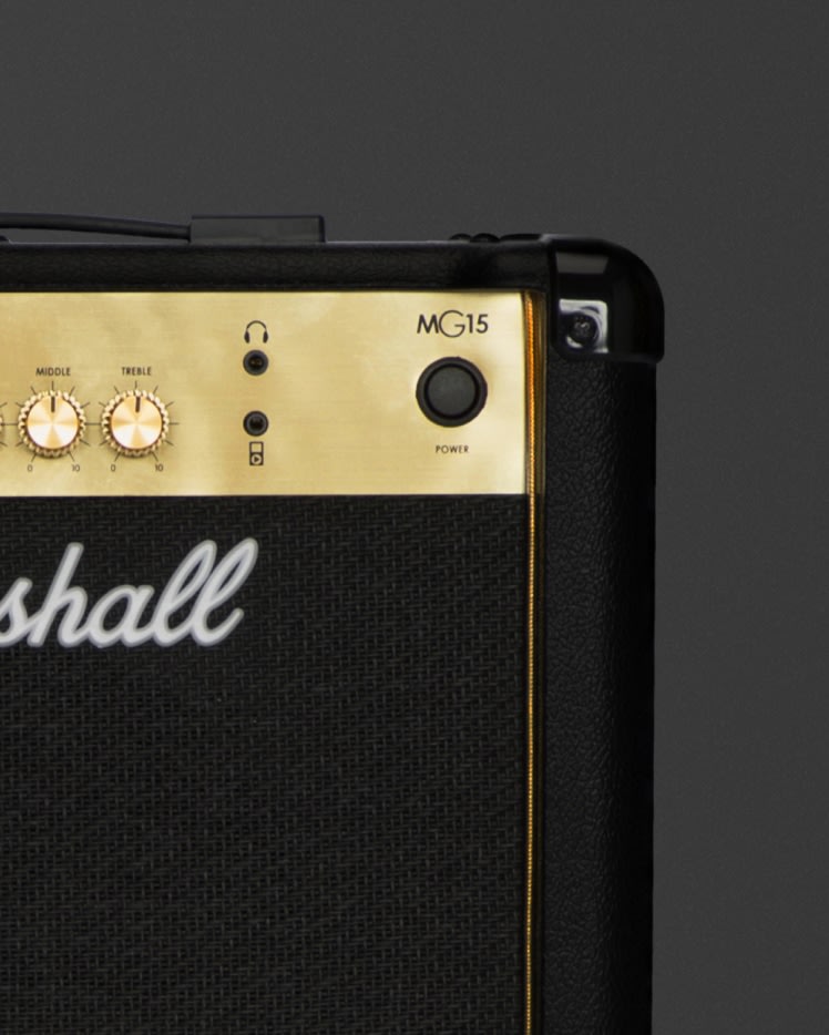 Right upper part of the Marshall MG15G Combo.