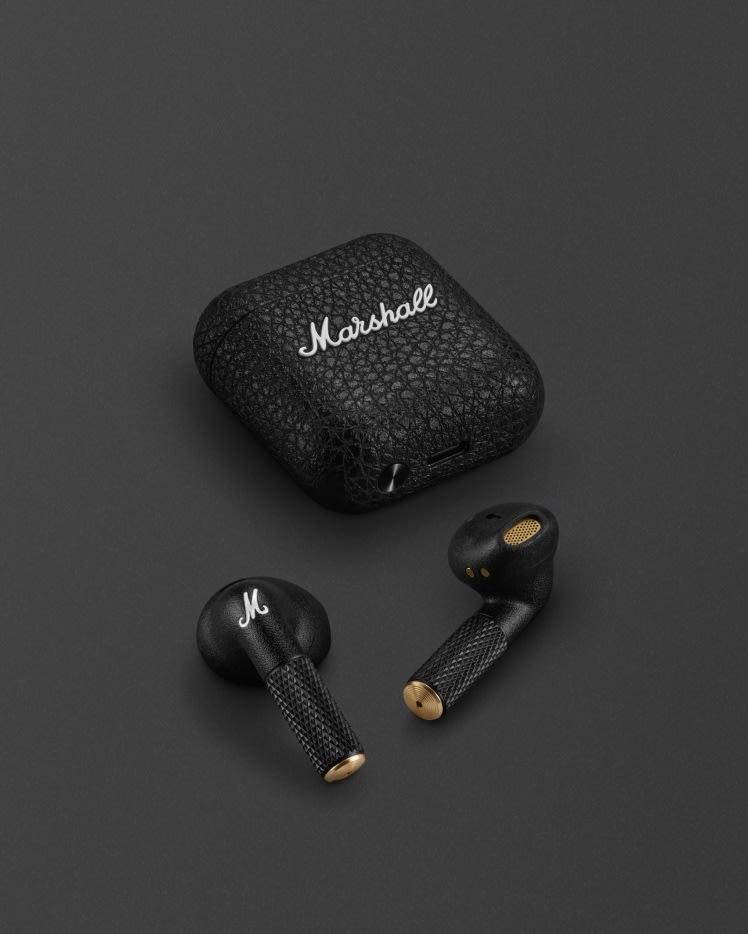 Marshall Minor IV Black 充電ケース付きトゥルーワイヤレスイヤホン。